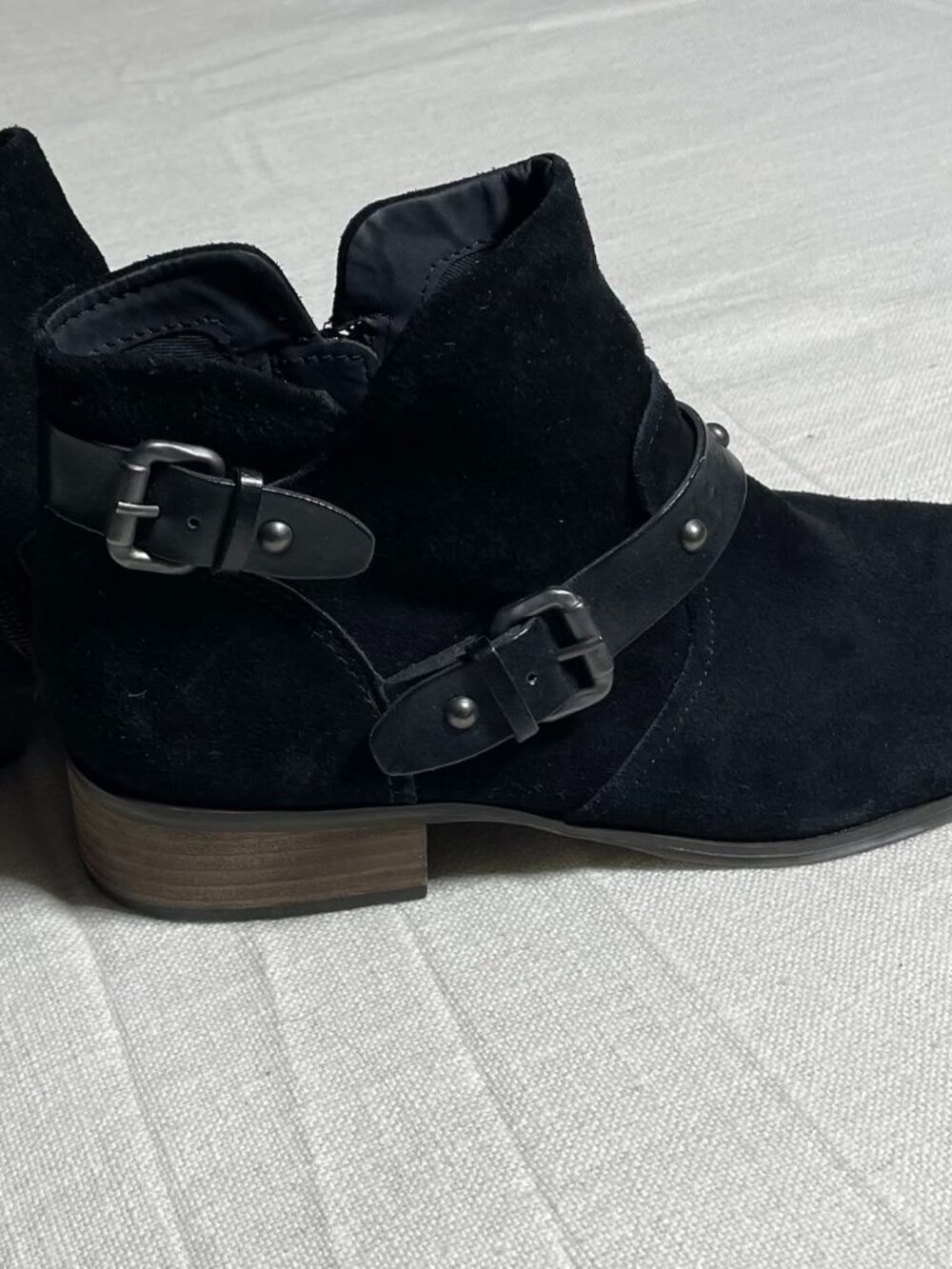 Womens Crown Vintage Black Booties (Size 9.5)